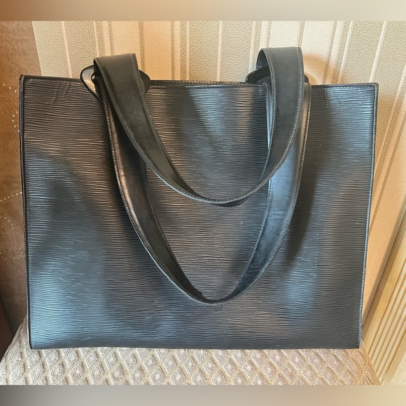 Louis Vuitton Gemo Epi Tote Shoulder Bag One Size Black Leather AUTHENTIC Used - Picture 10 of 13